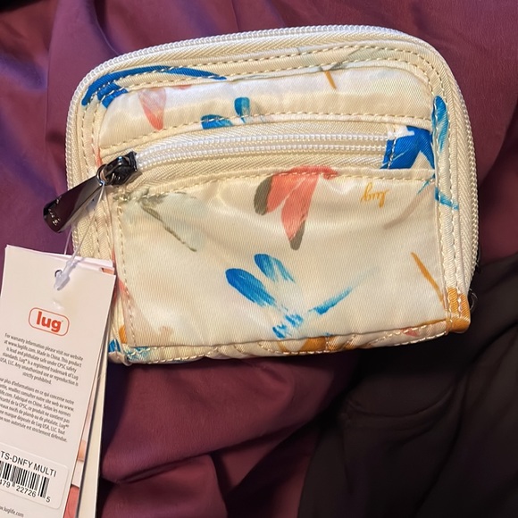 wallet - Picture 2 of 5